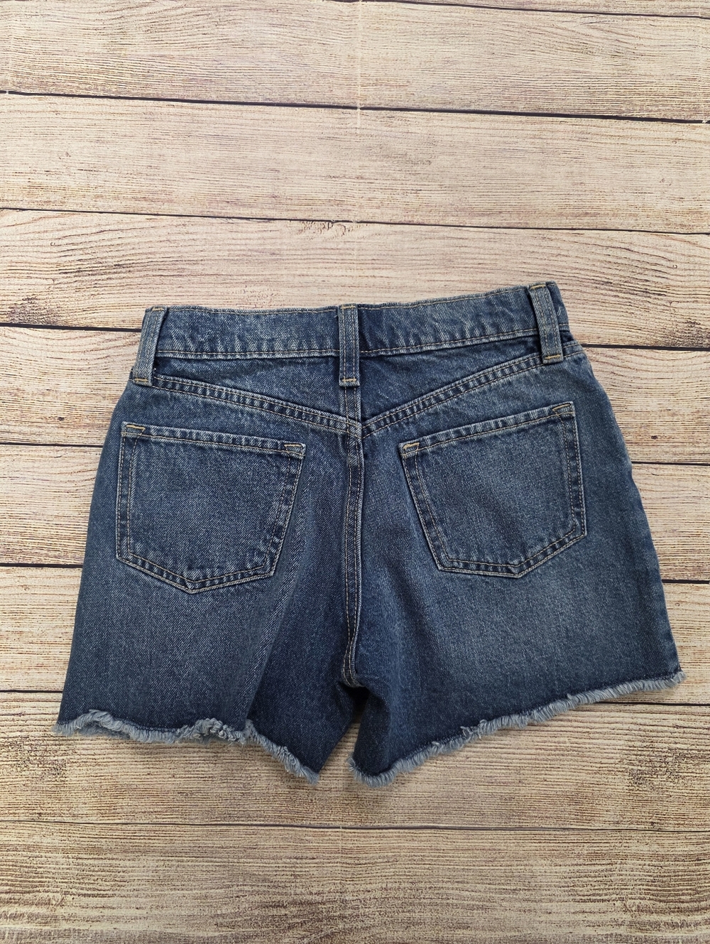 Old‎ Navy Hi Rise Denim Cutoff Shorts with Heart Embroidery Size 10 - Picture 3 of 5
